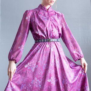 1970’s Vintage Purple Floral Prairie Dress